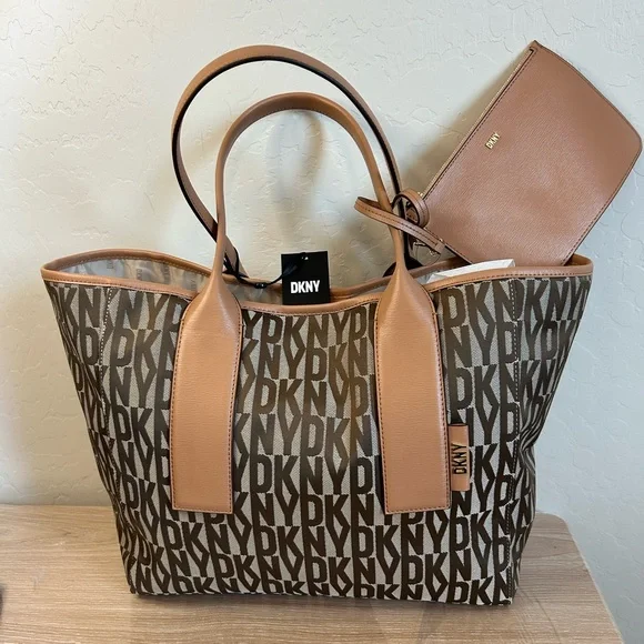 DKNY Tote NWT & Wristlet NWOT BUNDLE - Picture 2 of 14